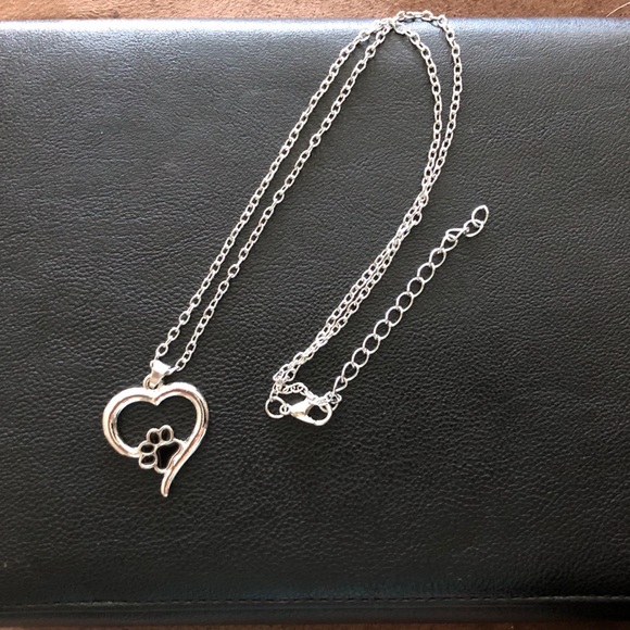 New Heart with paw pendant - Picture 3 of 3